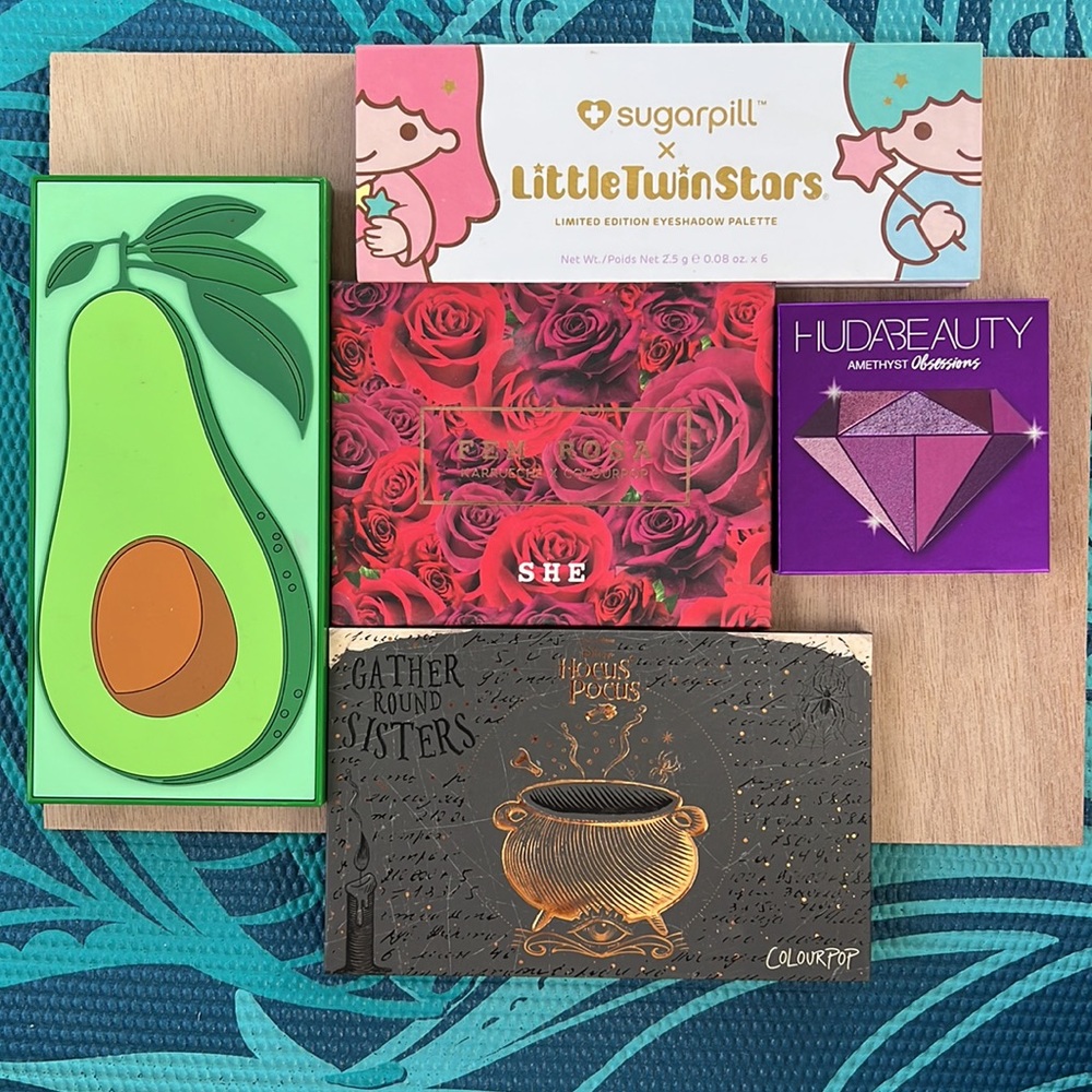 Used Assortment of Palettes
